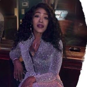 Meet your Posher, Myra